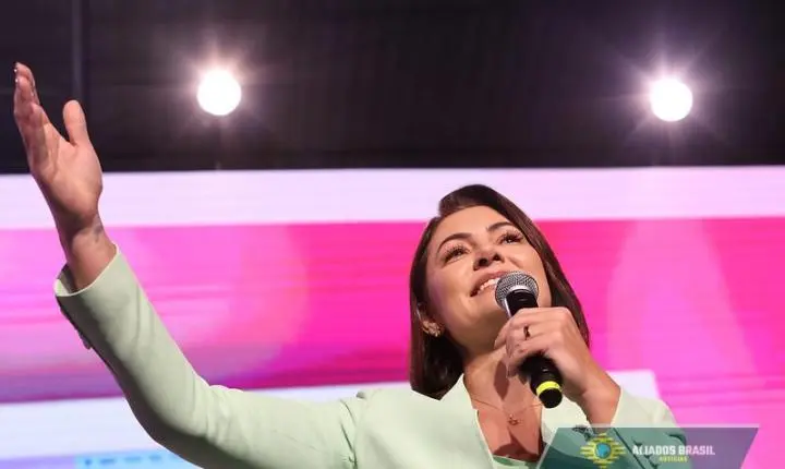 Michelle Bolsonaro adere a campanha pró-Ypê com publicação; saiba o que ela postou