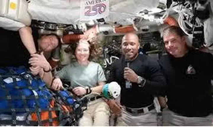 Na volta para Terra, Artemis II enfrentará calor equivalente a meio Sol