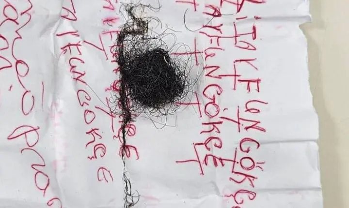 Objeto de feitiçaria é achado no gabinete de Magno Malta. Veja imagens