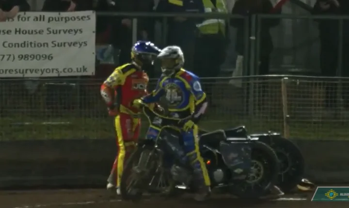 Pilotos saem no soco após fechada em corrida; veja o vídeo que viralizou