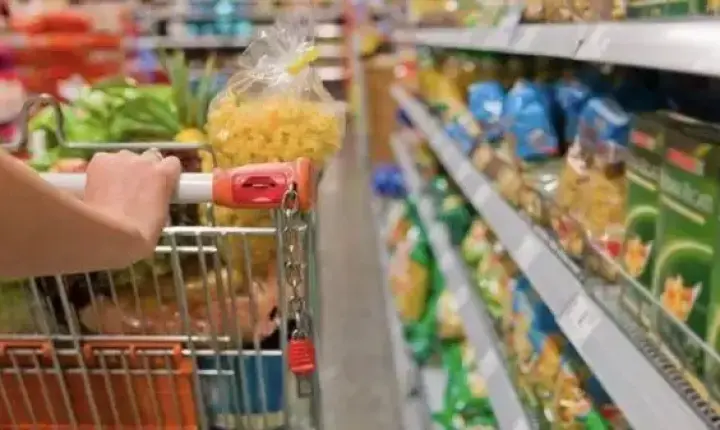 Projeção do IPCA dispara para 4,71% e mercado já prevê estouro do teto da meta de inflação em 2026