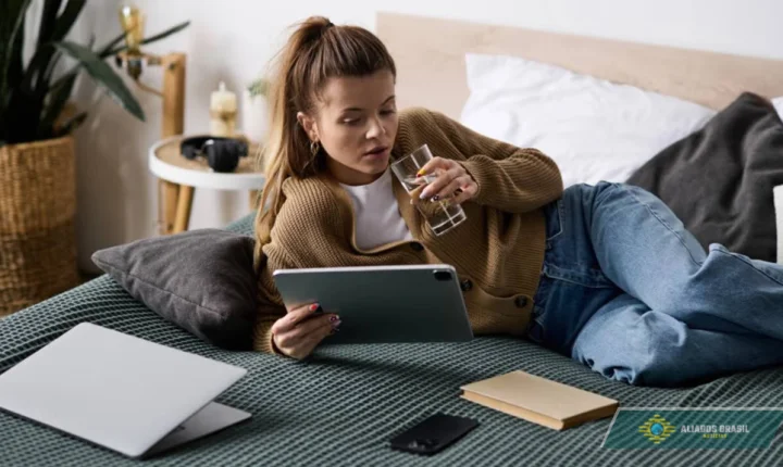 Segundo a psicologia, o que diz sobre você preferir ficar em casa a sair?