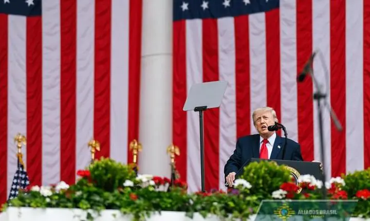 Trump perdoa 11 pessoas que diz terem sido “perseguidas” por Biden