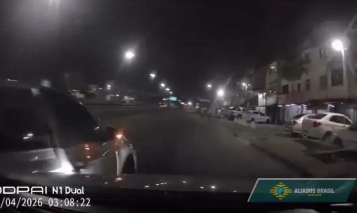 VÍDEO: Motorista de aplicativo grava despedida para família ao se deparar com assaltantes e ter carro alvejado; veja