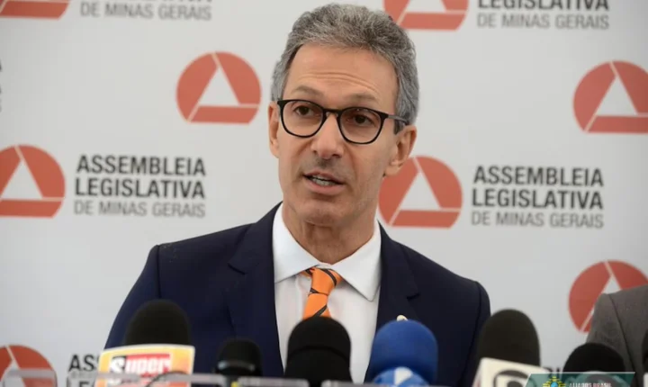 Zema muda discurso e evita responder se dará indulto a Bolsonaro